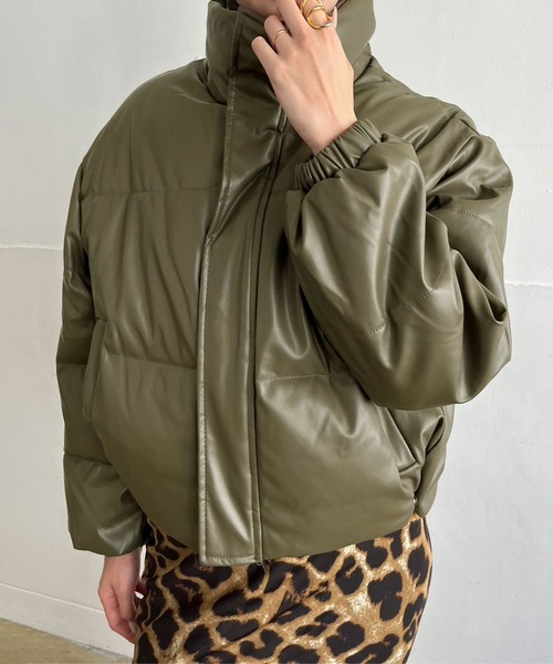 Jewelobe（ジュエローブ）の「シンセティックレザー中綿ブルゾン（ダウンジャケット/コート・レディース・オフホワイト/ブラウン/カーキ/ブラック・FREE）」の20枚目の写真
