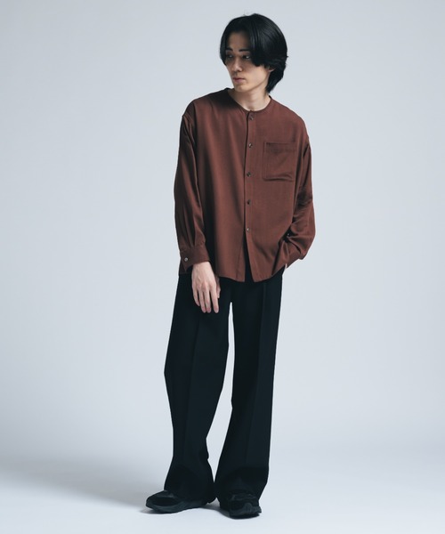 INTER FACTORY（インターファクトリー）の「レーヨンノーカラーシャツ/ Relux Fit - made in INTER FACTORY（シャツ/ブラウス・メンズ・ブラウン/サックスブルー・MEDIUM/SMALL/LARGE）」の4枚目の写真