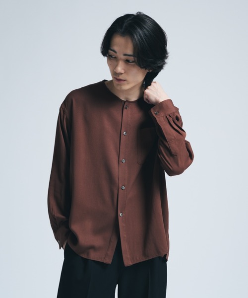 INTER FACTORY（インターファクトリー）の「レーヨンノーカラーシャツ/ Relux Fit - made in INTER FACTORY（シャツ/ブラウス・メンズ・ブラウン/サックスブルー・MEDIUM/SMALL/LARGE）」の7枚目の写真