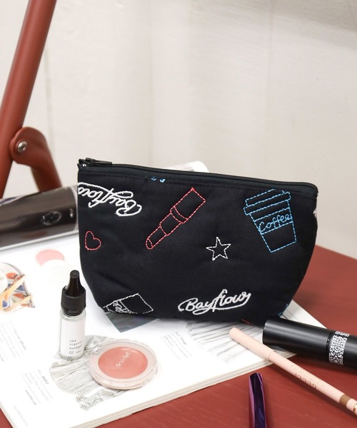 BAYFLOW（ベイフロー）の「BFキルトネオンポーチ（ポーチ・レディース・ブラック/パープル・0）」の2枚目の写真