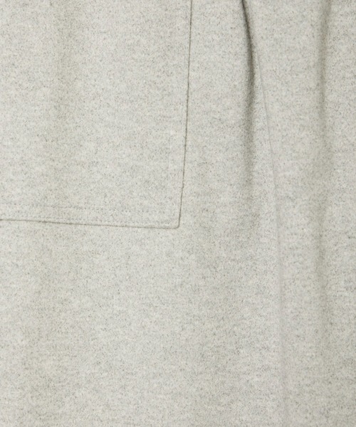 INED CLARO（イネドクラロ）の「圧縮ナロースカート（スカート・レディース・チャコールグレー/グレイッシュベージュ・フリー）」の17枚目の写真