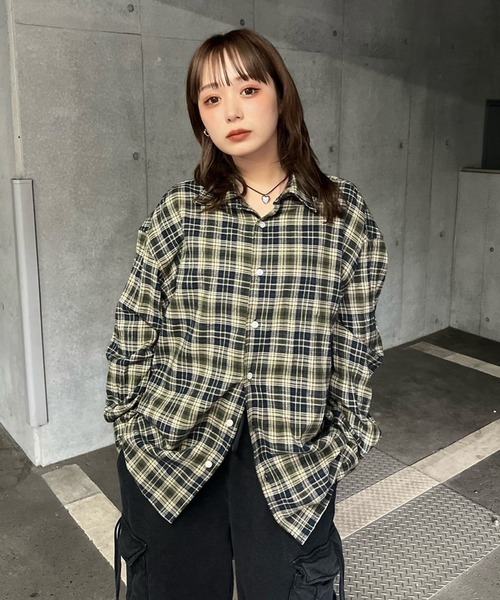 NUNIFE(ユニフィー)の「《さやべびコラボ》チェックシャツ(シャツ/ブラウス・レディース・グリーン/レッド・MEDIUM/LARGE)」の3枚目の写真