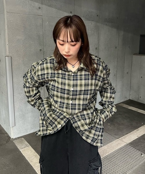 NUNIFE(ユニフィー)の「《さやべびコラボ》チェックシャツ(シャツ/ブラウス・レディース・グリーン/レッド・MEDIUM/LARGE)」の5枚目の写真