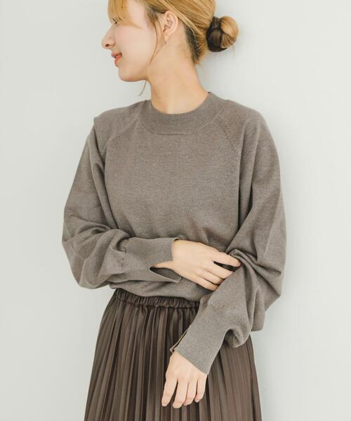 ITEMS URBANRESEARCH（アイテムズ アーバンリサーチ）の「ラグランニットプルオーバー（ニット/セーター・レディース・ブラック/オフホワイト/グリーン系その他/モカ・FREE）」の3枚目の写真