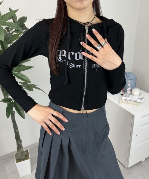 sevens(セブンズ)の「【sevens】CS BrooklynちびZIPパーカー(パーカー・レディース・アイボリー/ブラック/チャコール/ブラウン・FREE)」の18枚目の写真