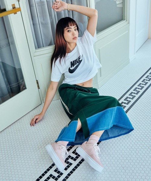 大人気★Nikeナイキ コート ビジョン アルタ ウィメンズシューズ NIKE公式】ナイキ コート ビジョン アルタ ウィメンズシューズ
