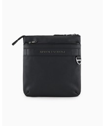 ARMANI EXCHANGE | 【A|X アルマーニ エクスチェンジ】＜オンライン限定＞AXロゴ フラットショルダーバッグ(ショルダーバッグ)