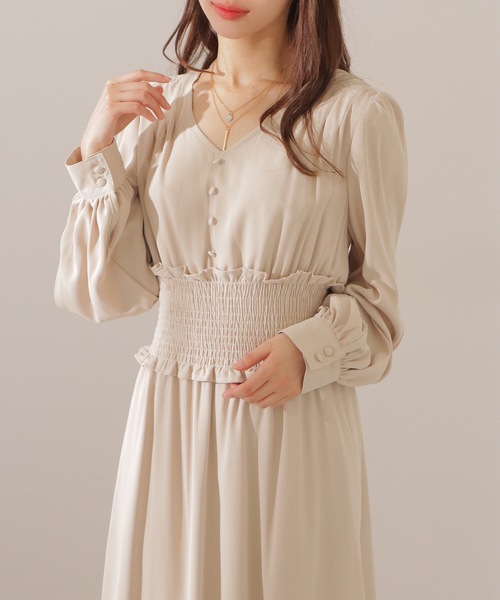 Lace Ladies(レースレディース)の「Vネック ウエスト シャーリング マキシ ワンピース(ワンピース・レディース・アイボリー/グレー/ブラック・FREE/S)」の2枚目の写真