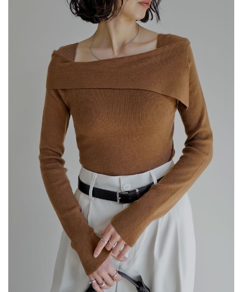 Re:EDIT（リエディ）の「[ブラ紐隠し]アシンメトリーオフショルダーリブニットトップス（ニット/セーター・レディース・ホワイト/レッド/グレー/ブラック/ネイビー/キャメル/ブルー・MEDIUM/LARGE）」の18枚目の写真