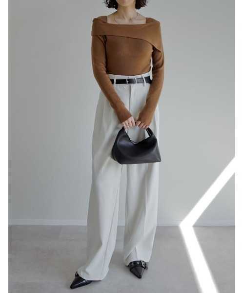 Re:EDIT（リエディ）の「[ブラ紐隠し]アシンメトリーオフショルダーリブニットトップス（ニット/セーター・レディース・ホワイト/レッド/グレー/ブラック/ネイビー/キャメル/ブルー・MEDIUM/LARGE）」の17枚目の写真