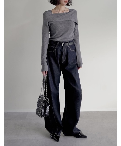 Re:EDIT（リエディ）の「[ブラ紐隠し]アシンメトリーオフショルダーリブニットトップス（ニット/セーター・レディース・ホワイト/レッド/グレー/ブラック/ネイビー/キャメル/ブルー・MEDIUM/LARGE）」の14枚目の写真