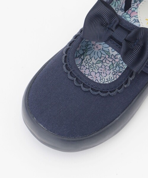 ANY(エニィ)の「リボンバレエシューズ(その他シューズ・キッズ・ブラック系/ネイビー系・22/15 /20/18/17/19/21/16)」の9枚目の写真