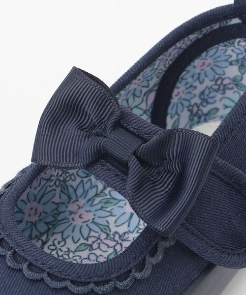 ANY(エニィ)の「リボンバレエシューズ(その他シューズ・キッズ・ブラック系/ネイビー系・22/15 /20/18/17/19/21/16)」の11枚目の写真