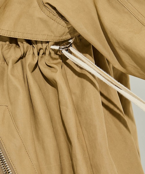 PUBLIC TOKYO（パブリックトウキョウ）の「オーバーヨークドロストブルゾン（ブルゾン・レディース・ホワイト/ブラック/ベージュ・1/2）」の7枚目の写真