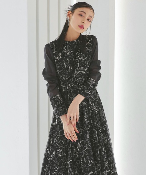 オケージョンドレス 結婚式 ｜ 配色 刺繍 フレアワンピース ドレス