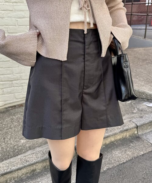 mline（エムライン）の「[mline]シンプルショートパンツ（その他パンツ・レディース・ブラック/チャコールグレー・2/1）」の2枚目の写真