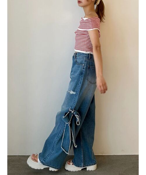 CALNAMUR(カルナムール)の「2WAY RIBBON DETAILS DENIM/2WAY リボンディティールデニム(デニムパンツ・レディース・ブラック/ライトブルー・SMALL/MEDIUM)」の14枚目の写真