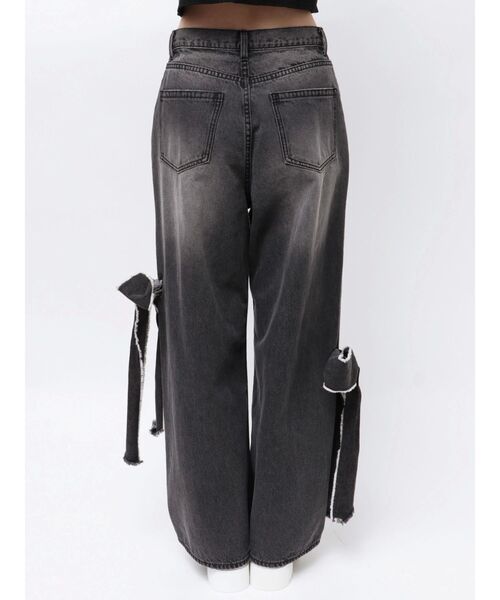 CALNAMUR(カルナムール)の「2WAY RIBBON DETAILS DENIM/2WAY リボンディティールデニム(デニムパンツ・レディース・ブラック/ライトブルー・SMALL/MEDIUM)」の20枚目の写真