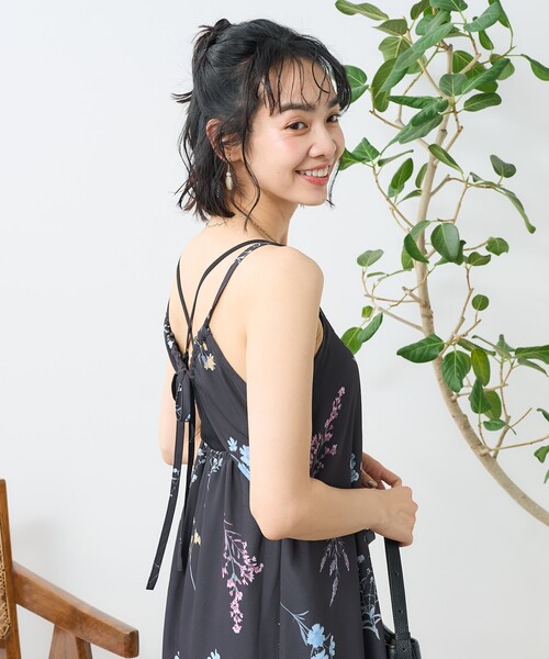 美品、花柄ドレス、ワンピース S~XL 2カラー 花柄 綺麗 ボタニカル 刺繍 ワンピース ドレス