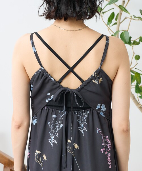 FREAK'S STORE(フリークスストア)の「大判花柄キャミワンピース(ワンピース・レディース・ブラック/オフホワイト・フリ-)」の15枚目の写真
