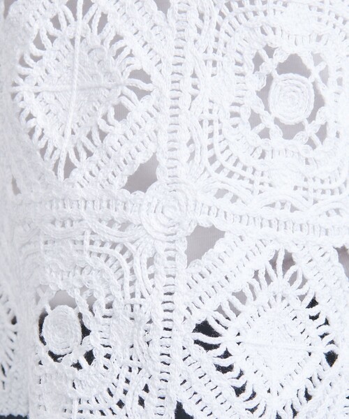 UNITED ARROWS(ユナイテッドアローズ)の「クロッシー エンブロイダリー ニットプルオーバー(ニット/セーター・レディース・オフホワイト/ナチュラル/ブラック・FREE)」の20枚目の写真