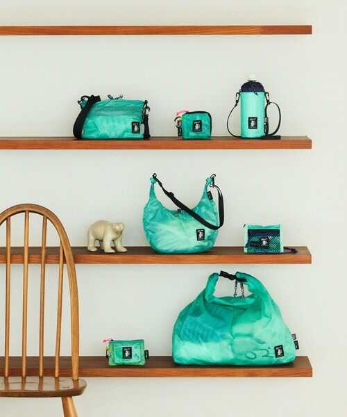 COBMASTER(コブマスター)の「Cobmaster × FREAK'S STORE/コブマスター × フリークスストア 別注 CORDURA BANANA SHOULDER コーデュラ バナナ ショルダーバッグ(ショルダーバッグ・メンズ・ブラック/サックスブルー/パープル/オレンジ/ホワイト・ONE SIZE)」の8枚目の写真