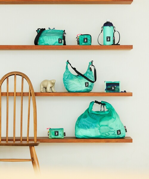 COBMASTER(コブマスター)の「Cobmaster × FREAK'S STORE/コブマスター × フリークスストア 別注 CORDURA BANANA SHOULDER コーデュラ バナナ ショルダーバッグ(ショルダーバッグ・メンズ・ブラック/サックスブルー/パープル/オレンジ/ホワイト・ONE SIZE)」の9枚目の写真