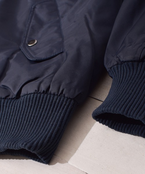 1 to 10 people(ワントゥテンピープル)の「【RS】中綿ヘビーツイル MA-1ボンバージャケット(MA-1・メンズ・カーキ/ブラック・LARGE/MEDIUM/X-LARGE)」の11枚目の写真