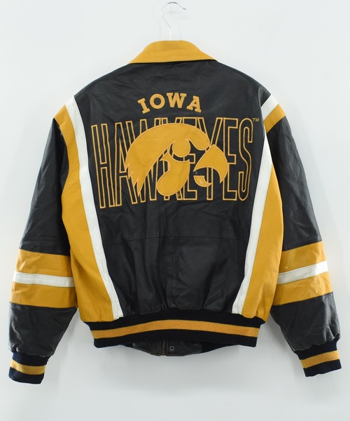 VINTAGE（ヴィンテージ）の「【ヴィンテージ古着】IOWA HAWKEYES スタジアムジャンパー（スタジャン・メンズ・ブラック・LARGE）」の3枚目の写真