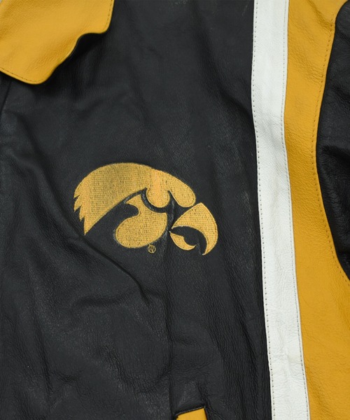 VINTAGE（ヴィンテージ）の「【ヴィンテージ古着】IOWA HAWKEYES スタジアムジャンパー（スタジャン・メンズ・ブラック・LARGE）」の4枚目の写真
