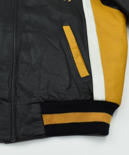 VINTAGE（ヴィンテージ）の「【ヴィンテージ古着】IOWA HAWKEYES スタジアムジャンパー（スタジャン・メンズ・ブラック・LARGE）」の5枚目の写真