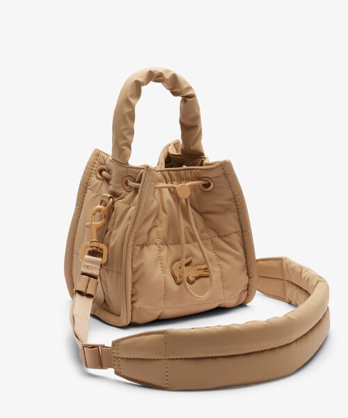 LACOSTE（ラコステ）の「ナイリア キルティングバケットショルダー