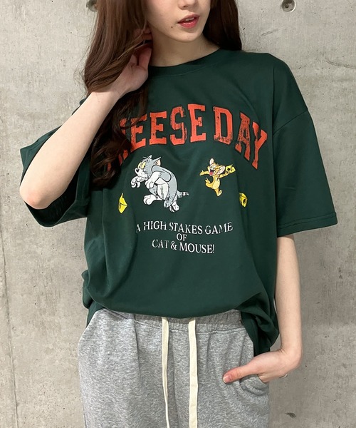 GLAMOROUS JANE(グラマラスジェーン)の「TOM&JERRYプリントTシャツ(Tシャツ/カットソー・レディース・オフホワイト/ブラック/グリーン・FREE)」の1枚目の写真