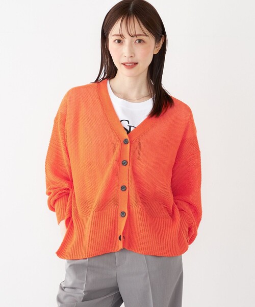 SHIPS Colors(シップス カラーズ)の「SHIPS Colors〈手洗い可能〉:ペーパーライク Vネック カーディガン(カーディガン/ボレロ・レディース・オレンジ/オフホワイト/ブラック・ONE SIZE)」の5枚目の写真