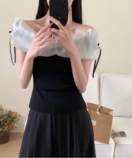 gossip!ロサンゼルス(ゴシップロサンゼルス)の「Y2K風 オフショルダー リボンデコール ネットトップス(Tシャツ/カットソー・レディース・ブラック・FREE)」の3枚目の写真