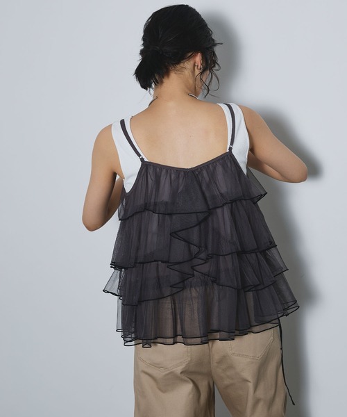 ELLEgirl（エルガール）の「配色メローフリルキャミソールビスチェ【ELLEgirl/エルガール】（キャミソール・レディース・アイボリー/チャコールグレー・FREE）」の14枚目の写真