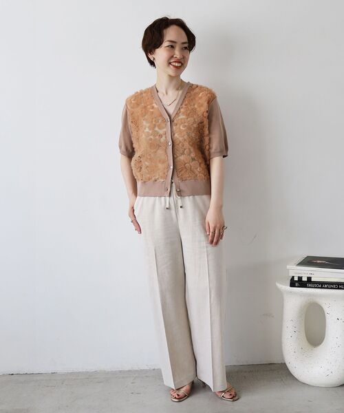 le.coeur blanc(ルクールブラン)の「チュール刺繍ハーフスリーブカーディガン(カーディガン/ボレロ・レディース・ブラック/アイボリー/ピンクベージュ/ベージュ・38)」の14枚目の写真