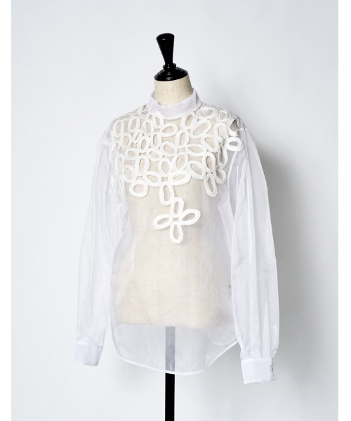 RUMCHE(ラムシェ)の「Embroidery Sheer Tops / エンブロイダリーシアートップス(シャツ/ブラウス・レディース・ブラック/ホワイト・FREE)」の6枚目の写真