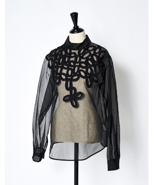 RUMCHE(ラムシェ)の「Embroidery Sheer Tops / エンブロイダリーシアートップス(シャツ/ブラウス・レディース・ブラック/ホワイト・FREE)」の15枚目の写真