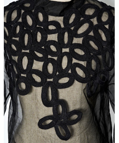RUMCHE(ラムシェ)の「Embroidery Sheer Tops / エンブロイダリーシアートップス(シャツ/ブラウス・レディース・ブラック/ホワイト・FREE)」の18枚目の写真
