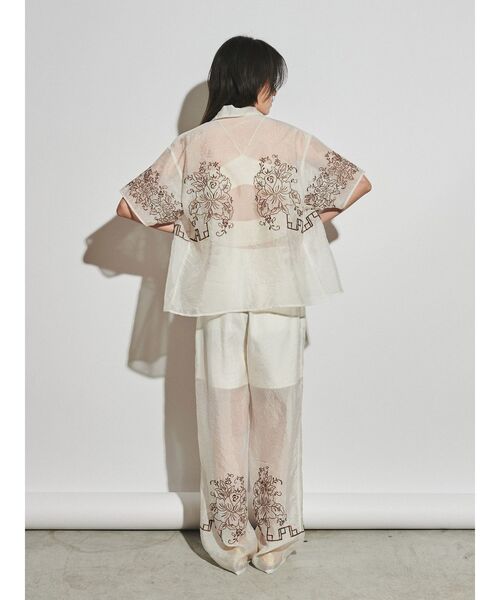 Ungrid(アングリッド)の「【Htage】エンブロイダリーシアータックパンツ(その他パンツ・レディース・ブラック/アイボリー・SMALL/MEDIUM)」の4枚目の写真