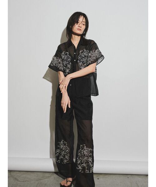 Ungrid(アングリッド)の「【Htage】エンブロイダリーシアータックパンツ(その他パンツ・レディース・ブラック/アイボリー・SMALL/MEDIUM)」の8枚目の写真