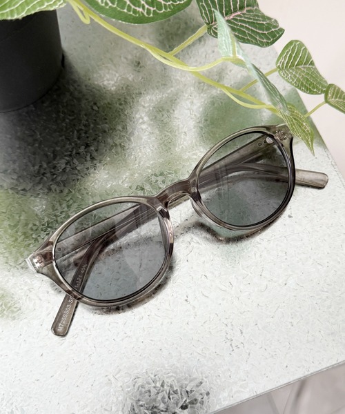 WEGO（ウィゴー）の「WEGO/セルフレームカラーレンズアイウェア（サングラス・レディース・その他1/その他2/その他3/その他5/その他4・FREE）」の2枚目の写真