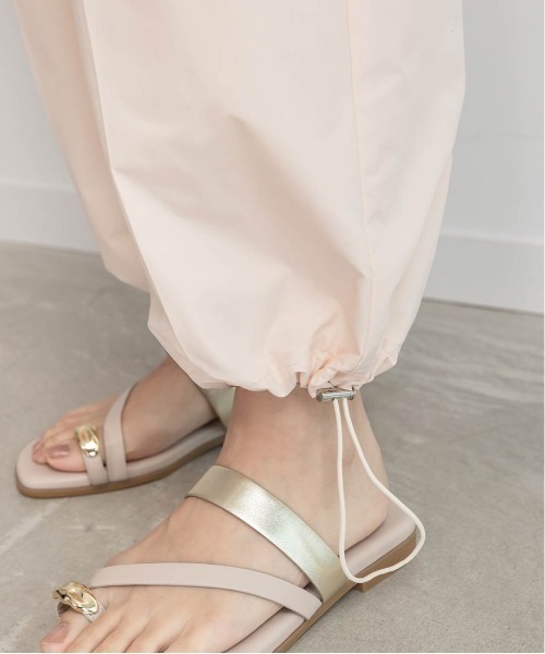 RANDA（ランダ）の「フリルデザインコンビネゾン（サロペット/オーバーオール・レディース・ベージュ/ネイビー/ホワイト・0/1）」の15枚目の写真