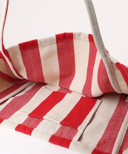 and it_（アンドイット）の「くたっと太縞ヘリンボーントート（トートバッグ・レディース・ブラック/ベージュ/ネイビー/レッド・FREE）」の7枚目の写真