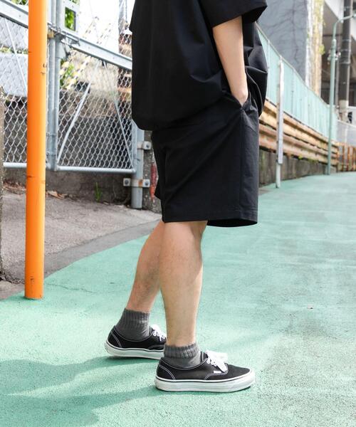 URBAN RESEARCH（アーバンリサーチ）の「Wide Dad　SHADE TECH SHORT PANTS（その他パンツ・メンズ・ネイビー・1/2）」の17枚目の写真