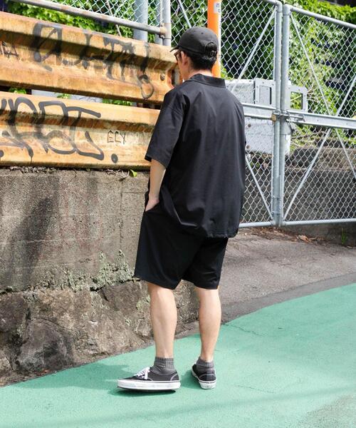 URBAN RESEARCH（アーバンリサーチ）の「Wide Dad　SHADE TECH SHORT PANTS（その他パンツ・メンズ・ネイビー・1/2）」の22枚目の写真
