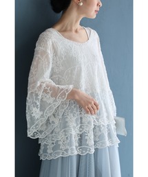ふんわり柔らかなシアーベールの刺繍ブラウストップス