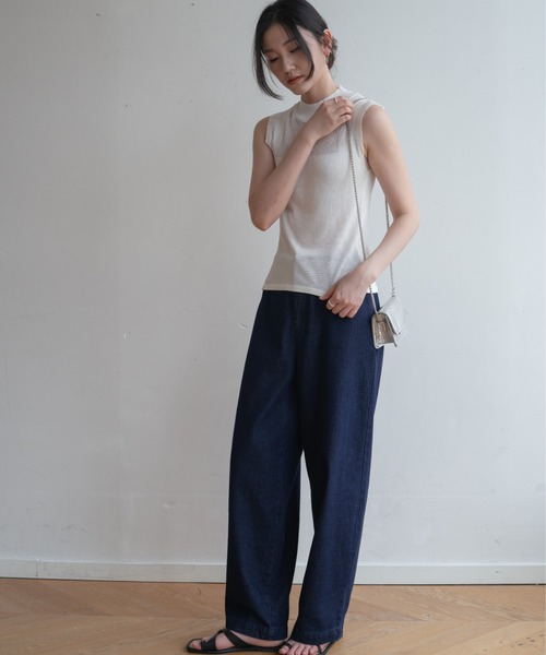 maison de LATIR(メゾンドラティール)の「ハイネックヘルシーな肌見せな夏服。ノースリーブシアーサマーニット(タンクトップ・レディース・グリーン/ブルー/オレンジ/ベージュ/グレー/ブラック/ホワイト/ネイビー/スモークピンク/ライトブラウン・FREE/ONESIZE)」の17枚目の写真