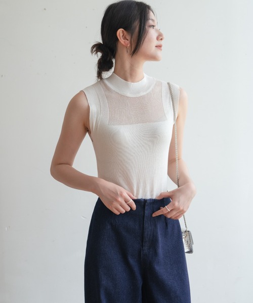 maison de LATIR(メゾンドラティール)の「ハイネックヘルシーな肌見せな夏服。ノースリーブシアーサマーニット(タンクトップ・レディース・グリーン/ブルー/オレンジ/ベージュ/グレー/ブラック/ホワイト/ネイビー/スモークピンク/ライトブラウン・FREE/ONESIZE)」の19枚目の写真